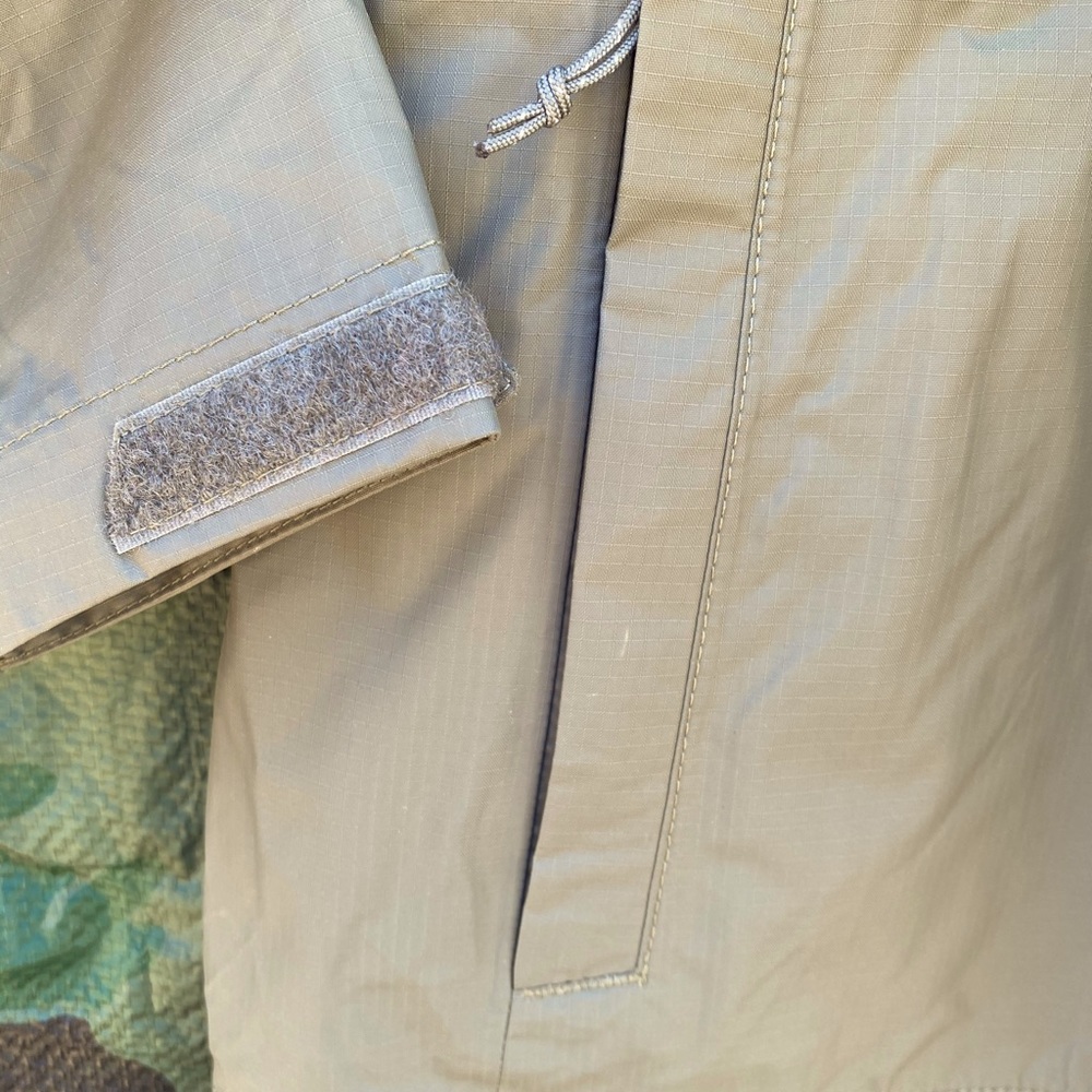 Mountain Hardwear Finder Jacket- NWOT - Picture 9 of 10